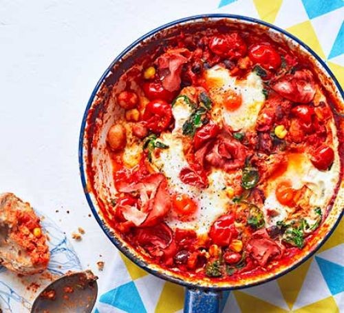 Healthy five ingredient recipes Baked eggs with beans in pan